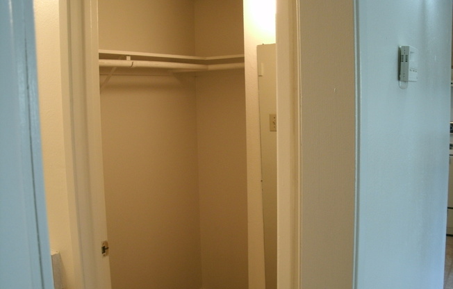 Studio, 1 bath, 436 sqft, $1,225, Unit 37