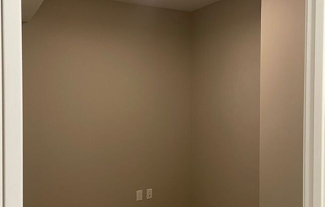 1 bed, 1 bath, 897 sqft, $2,695, Unit 314