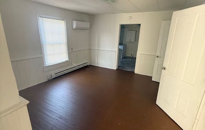 1 Bedroom 1 Bath House Available to Rent for $695/ Mo.
