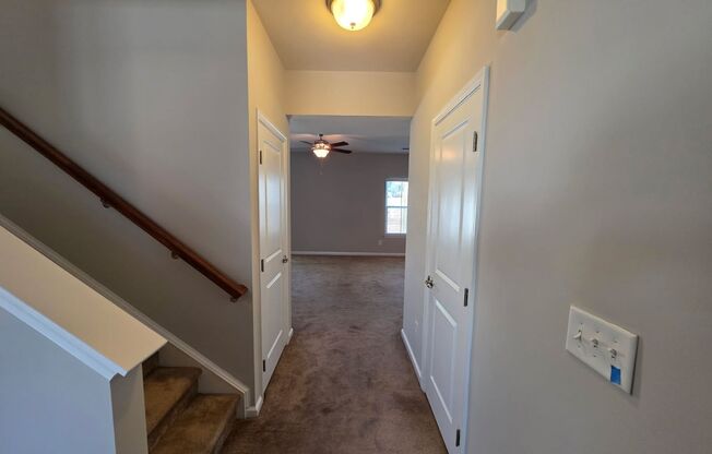 Charming 4 Bed • 2½ Bath Home in The Farm at Riverpointe!