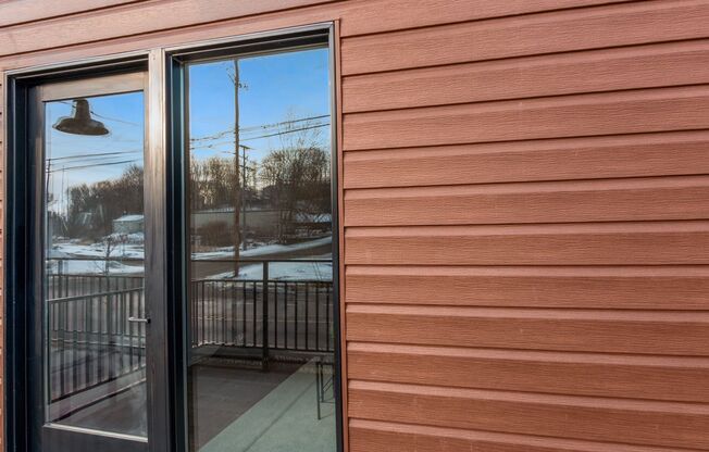 1 bed, 1 bath, 579 sqft, $1,350, Unit 13