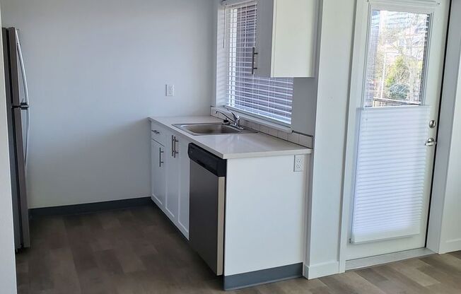 1 bed, 1 bath, 550 sqft, $1,449, Unit 306