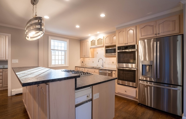 40 PUDDINGSTONE LN