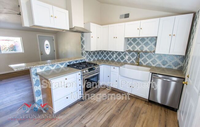 3120 N 38 ST