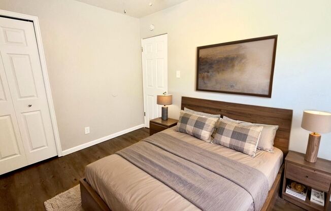2 beds, 1 bath, $1,025, Unit 110