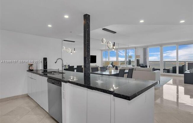 1717 N Bayshore Dr unit A-3332 (A11986157)