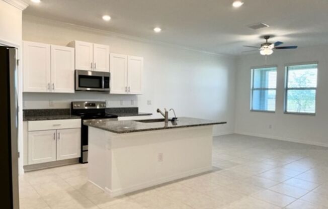 Amazing 3 Bedroom 2.5 Bath 1 Car Garage Townhome in bustling Wesley Chapel!