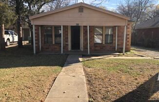 COZY 2 BEDROOM 1 BATHROOM HOUSE