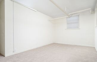 2 beds, 1 bath, 800 sqft, $1,225, Unit 12-C3