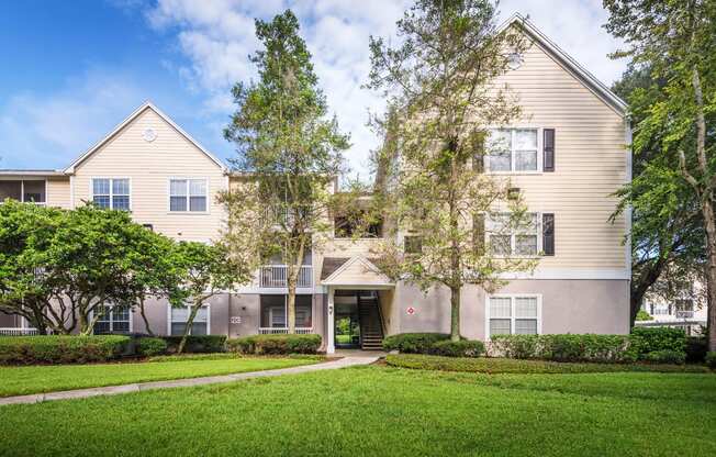 The Colony at Deerwood Apartments - Exterior building