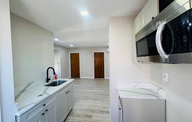 1 bed, 1 bath, 550 sqft, $1,600, Unit 3