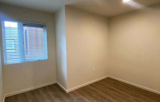 Studio, 1 bath, 178 sqft, $1,235, Unit 422