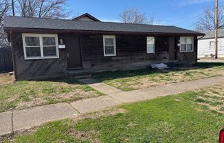 701 & 703 East Oregon Street