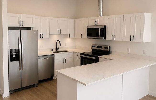 1 bed, 1 bath, 751 sqft, $1,525, Unit 124