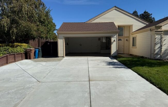 3 beds, 2 baths, $3,495