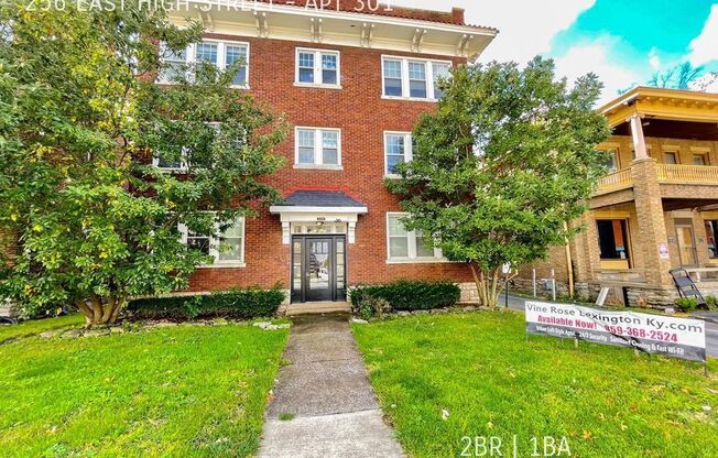 256 E HIGH ST