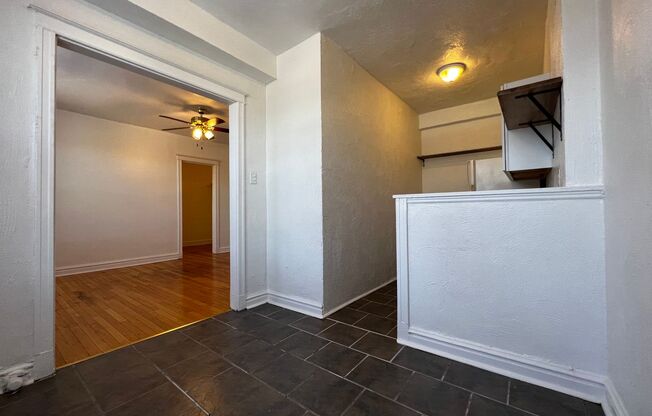 Studio, 1 bath, 400 sqft, $875, Unit 710