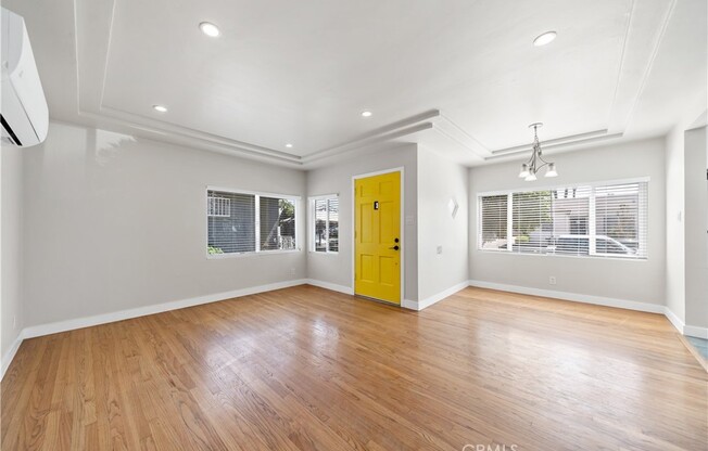 1039 SIMMONS AVE