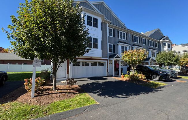 Stunning Two-Bedroom Corner Unit Townhouse in Lowell, MA