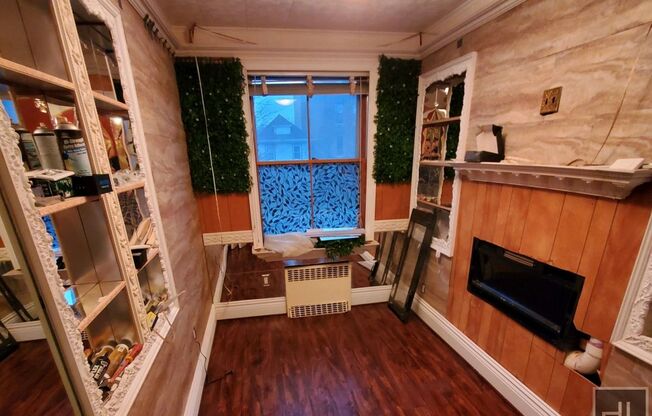 3 beds, 1 bath, 1,200 sqft, $3,600, Unit 2