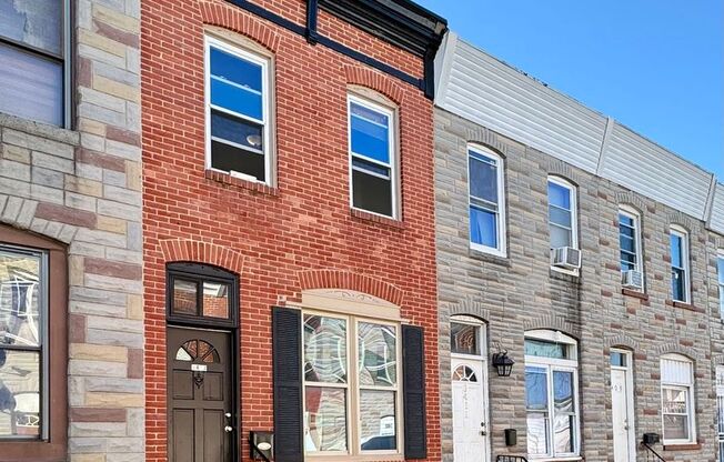 Charming 2 Bedroom/1 Bathroom Townhome in Ellwood Park–Monument neighborhood!