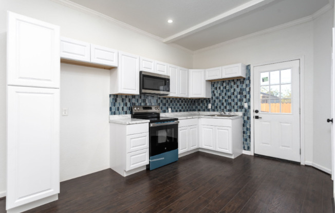 945 E DREXEL AVE