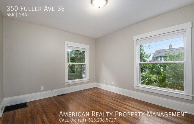 350 FULLER AVE SE