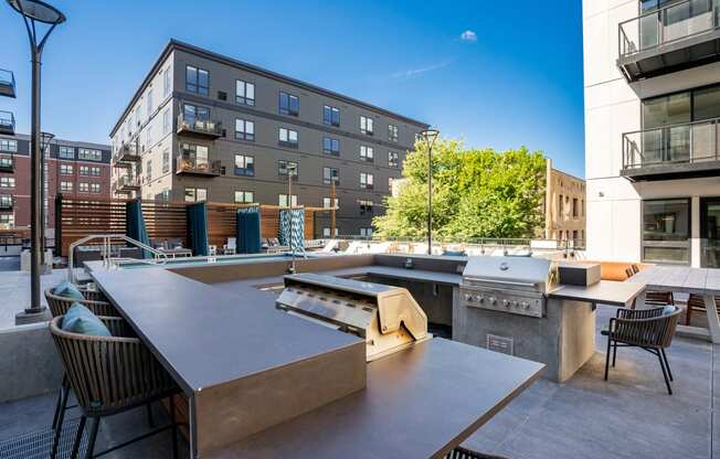 Outdoor Grilling and Dining Area at Marquee, Minneapolis, 55403