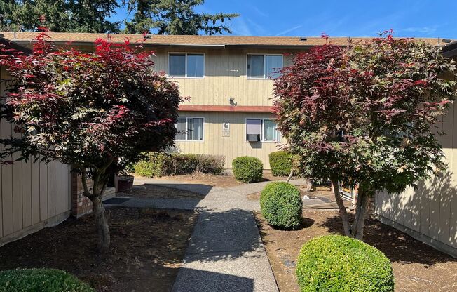 2 beds, 1 bath, 700 sqft, $1,325, Unit Unit 26
