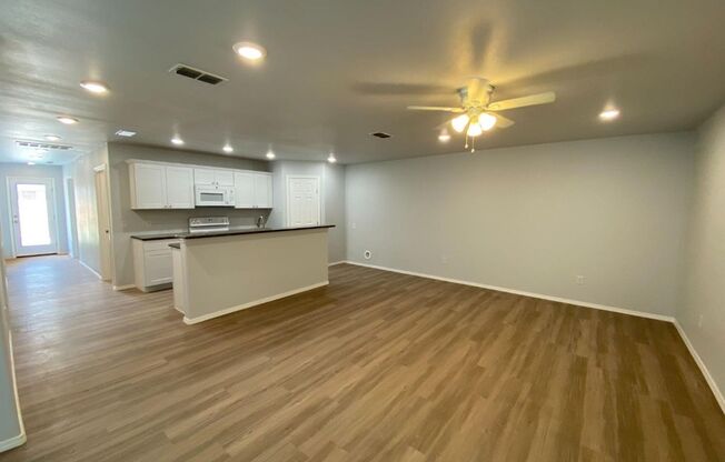 New 3/2/2 Duplex in Northwest Lubbock