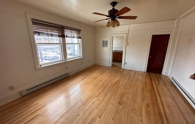 Studio, 1 bath, 450 sqft, $995, Unit A15