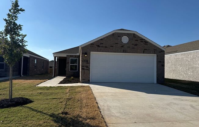 3 beds, 2 baths, $1,495