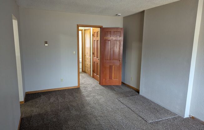 1 bed, 1 bath, $1,025, Unit 08