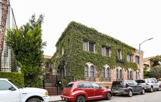 21 Westminster Avenue - 108