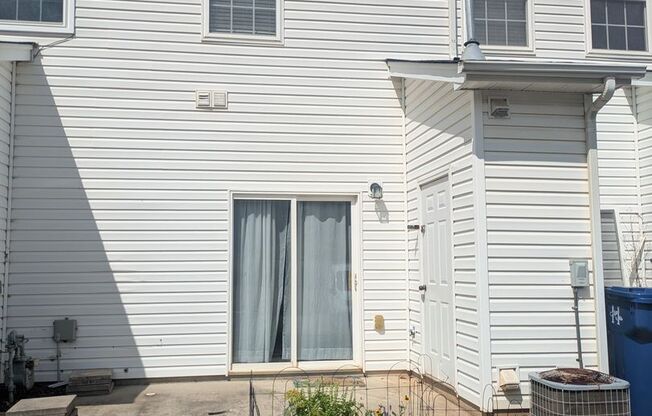 2 beds, 2.5 baths, $1,650