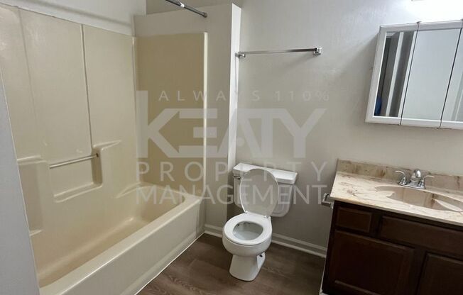 2 beds, 1.5 baths, 1,100 sqft, $950, Unit C