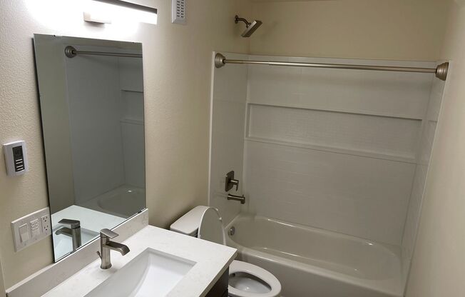 1 bed, 1 bath, 435 sqft, $1,721, Unit 2