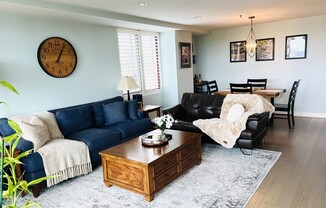 1 bed, 1 bath, 857 sqft, $3,400, Unit 5-5S