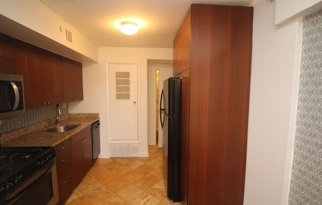 3806 Hickory