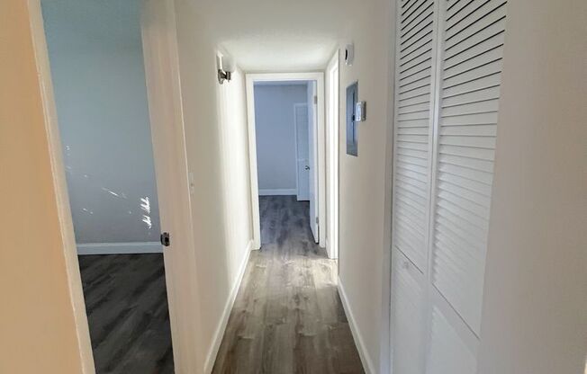 2 beds, 1 bath, 975 sqft, $1,889, Unit 1D