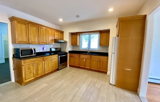 2 beds, 1 bath, 1,200 sqft, $2,750, Unit 2