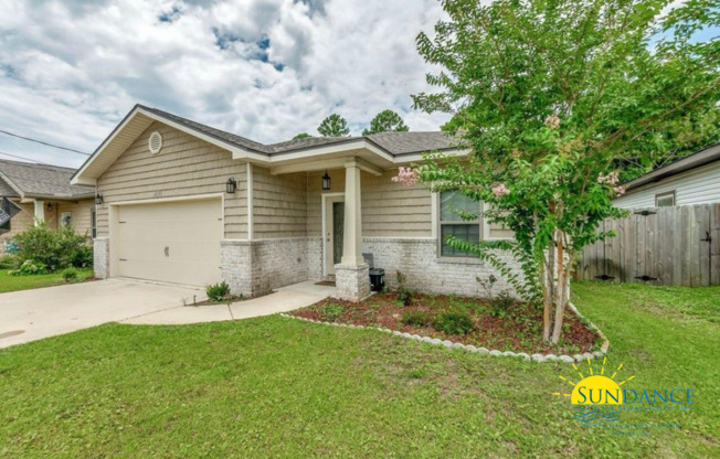 Exceptional 4-Bedroom Home in Navarre!