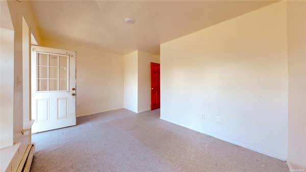 3 beds, 1 bath, 1,173 sqft, $3,200