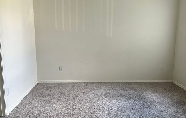 3 beds, 2.5 baths, 1,180 sqft, $1,800, Unit 2128-4855