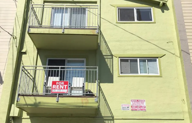 667 Sylvan St.