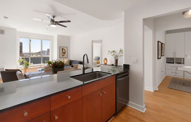 2 beds, 2 baths, $2,995, Unit #513
