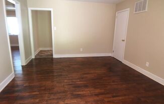 2 beds, 1 bath, $950