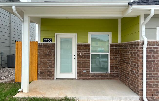 Location, Size, & Convenience!! BRAND NEW TOWNHOMES!