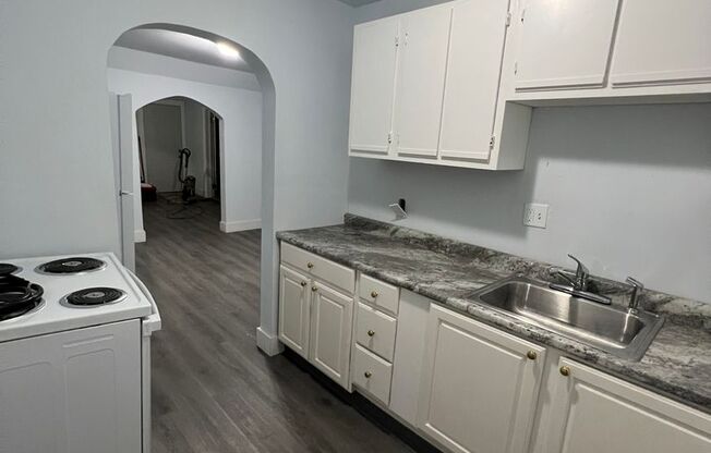 Welcome to this charming 3-bedroom, 1-bathroom house located in the desirable area of Ecorse, MI.
