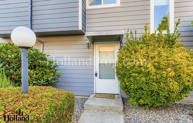 Charming Beaverton Home with Spacious Yard and Community Pool!
